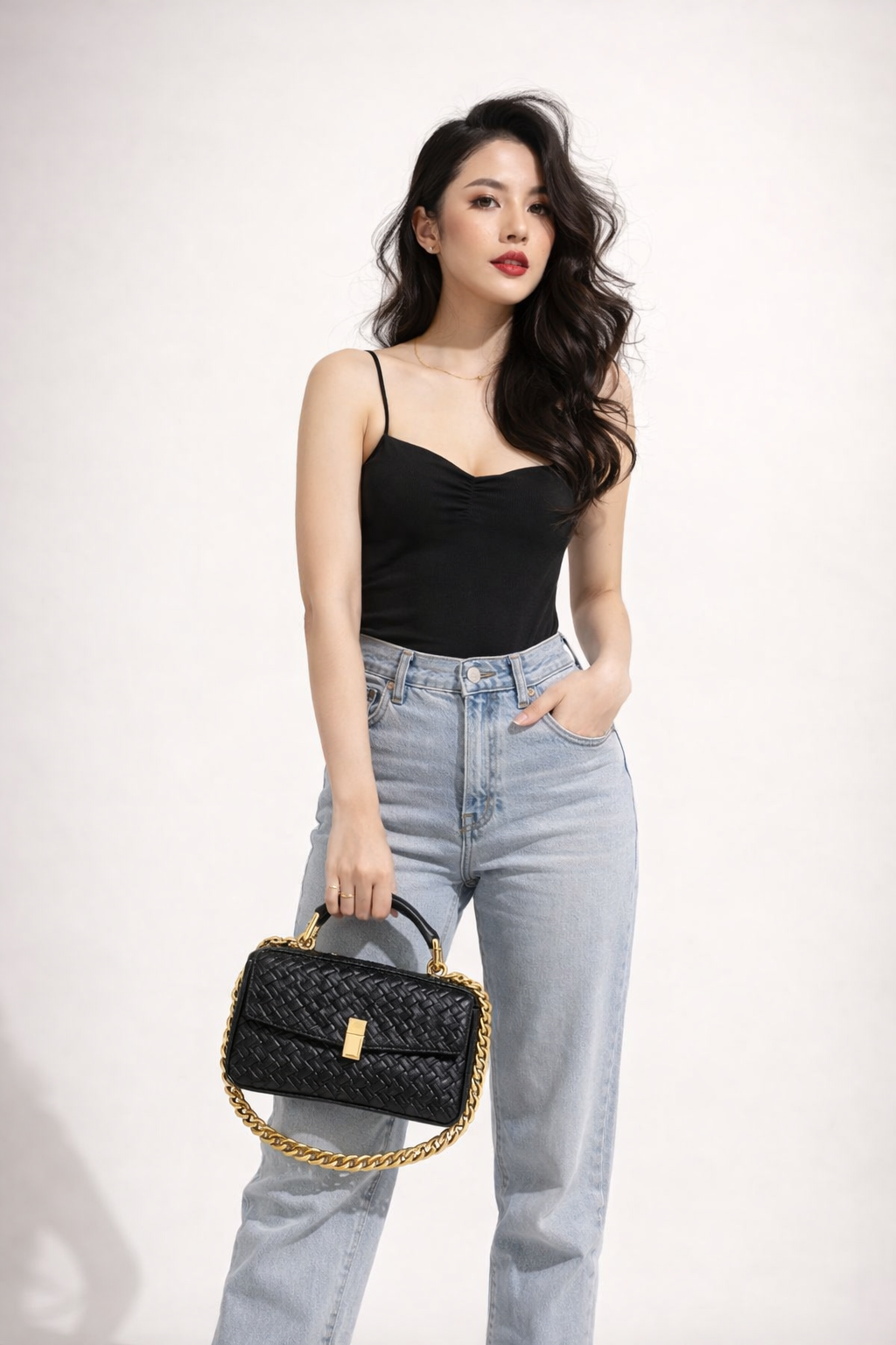 Luxury Imported Woven Chain Sling Bag – Premium Shoulder Handbag (3 Colours)
